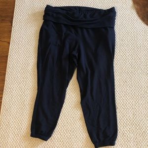 Fabletics Roll Waist Crop Joggers